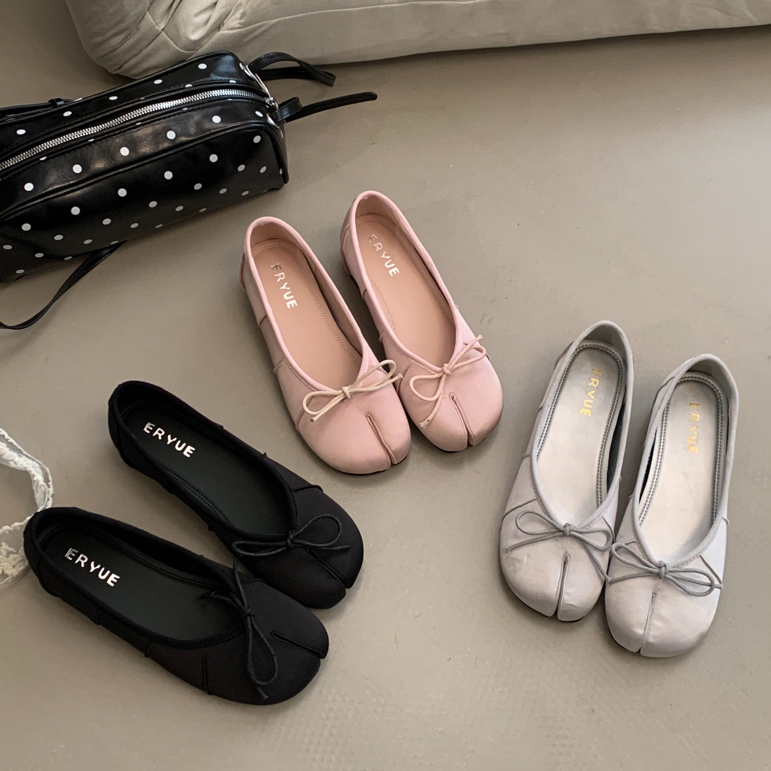 2026 Spring Summer New Silk Shallow Mouth Ballet Split Toe Shoes with Hidden Heel for Women