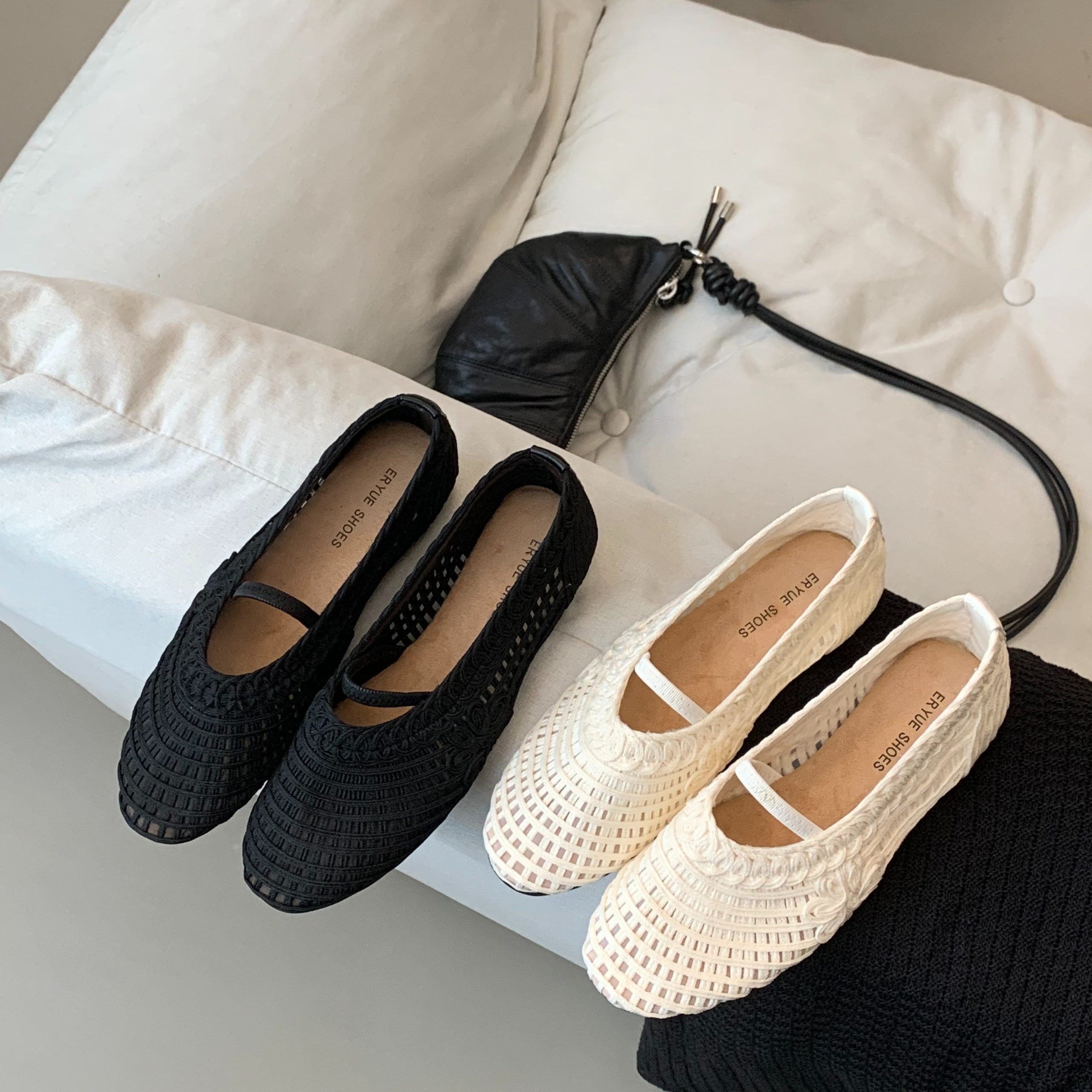 2026 New Summer High-Quality Hollow Out Heavy Embroidery Woven One-Strap Shoes Custom Mesh Super Soft Breathable Flat Shoes